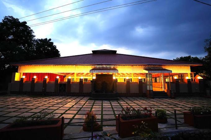 Village Trails Resort Haiderabad Buitenkant foto